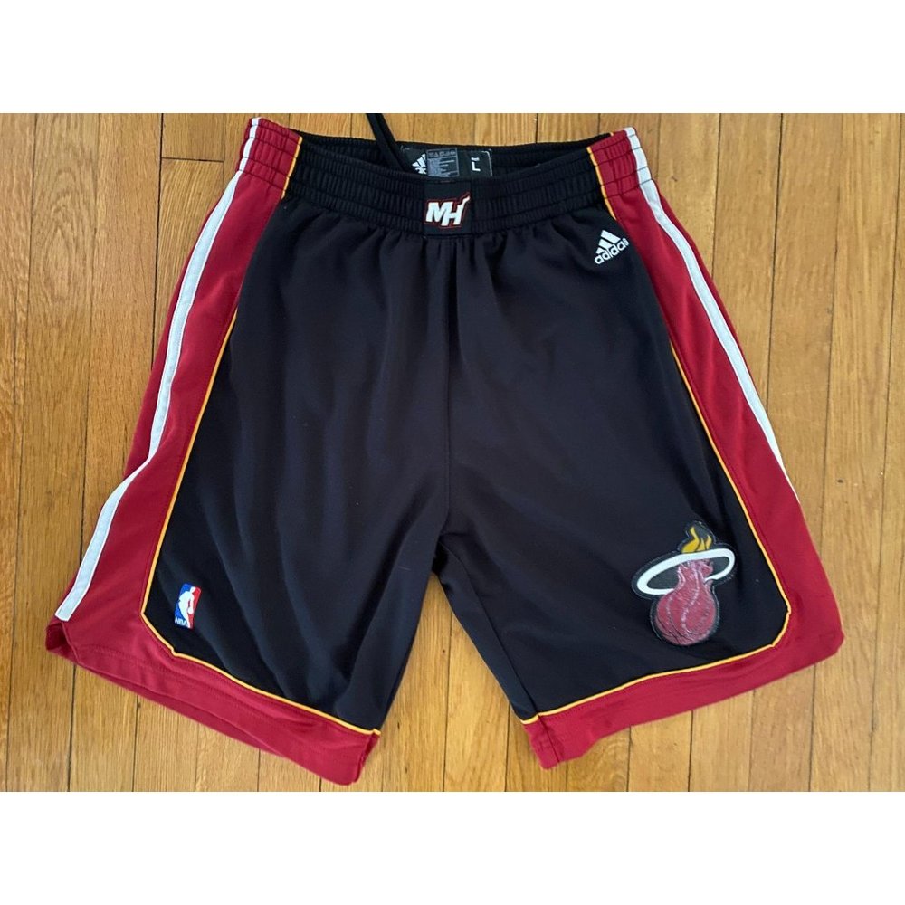 Men's Large Adidas Miami Heat Basketball Shorts